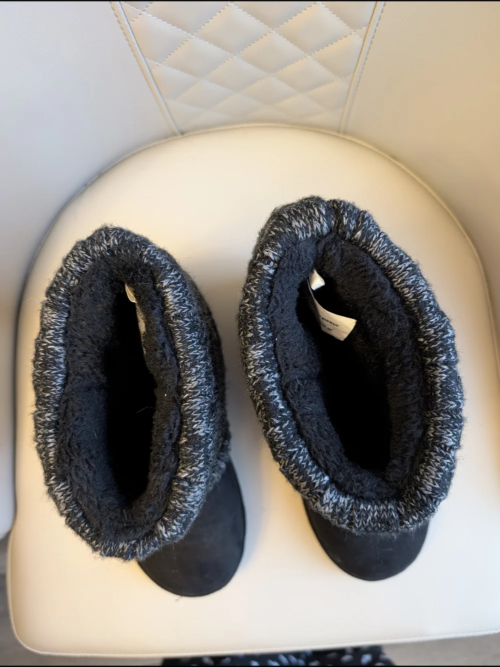 Cozy Knit Cuff Women's Sz 8 Winter Boots - Black/Grey